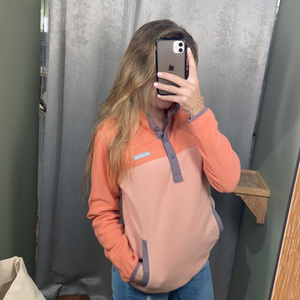 Columbia pink and purple pull over size medium